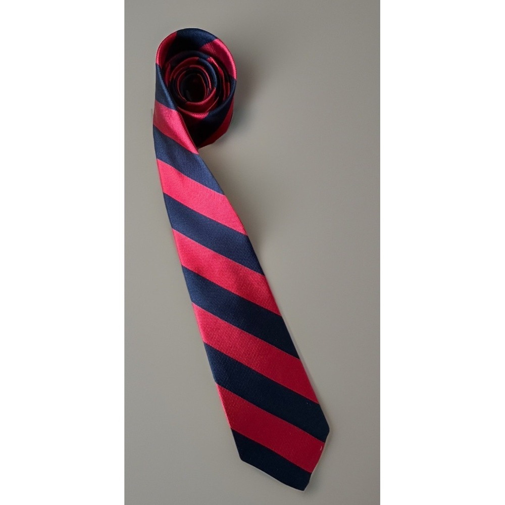 Briar Neckwear Tie Red Blue Striped Pattern 100% Silk USA JBHS